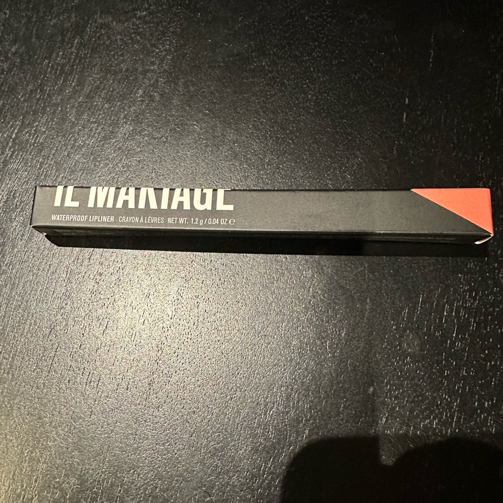 IL MAKIAGE Antique 501 Waterproof Lip Liner